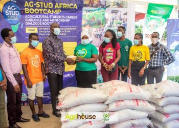 OCP Ghana Provides Forty Bags of Fertilizers to Agri-Students, As Part of 4th AG-STUD Pledge