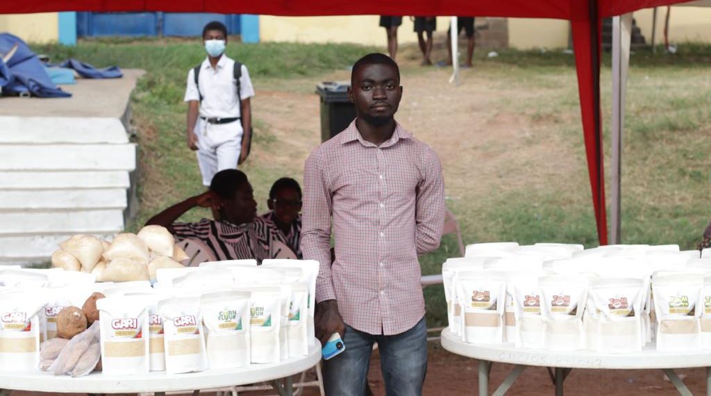 E.N Farms Exhibits Value Added Gari at Farmer’s Day Exhibition.