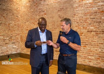 Governor Jim Pillen Presents Governor’s Coin to Ghana-Nebraska Agribusiness Chamber Delegations to Signify the Growing Bond Between Ghana and Nebraska Governor Jim Pillen Presents Governor’s Coin to Ghana-Nebraska Agribusiness Chamber Delegations to Signify the Growing Bond Between Ghana and Nebraska