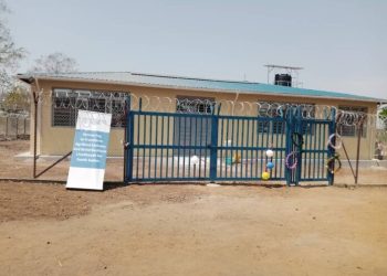 FAO launches honey processing centre in South Sudan to support local beekeepers process honey for commercial sale