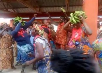 Plantain sellers protest eviction attempts at Berekum market