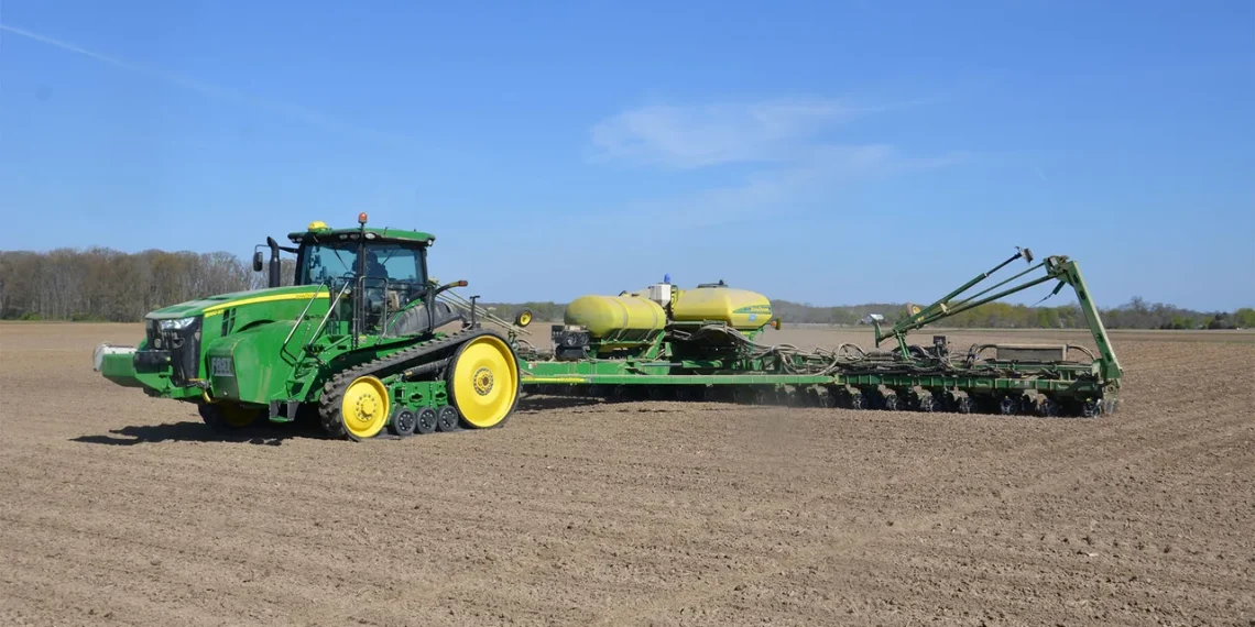 Don’t let technology get in the way of farming – Expert to Farmers Don’t let technology get in the way of farming – Expert to Farmers