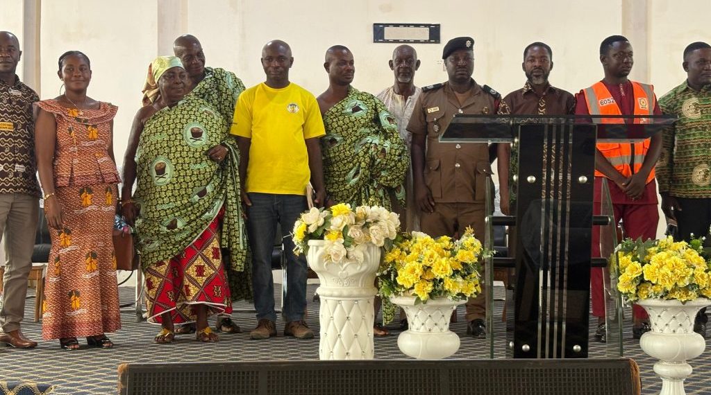 COCOBOD urges cocoa farmers to remain calm amid sector challenges