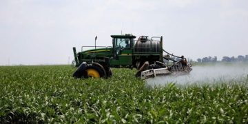 Ghana Signs .5bn AgriConnect Compact to Create 2.6m Jobs