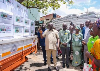 PFAG Eulogizes Agric Minister as the Association Distributes the 40,000 Bags of Fertilizers to its Members