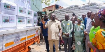 PFAG Eulogizes Agric Minister as the Association Distributes the 40,000 Bags of Fertilizers to its Members