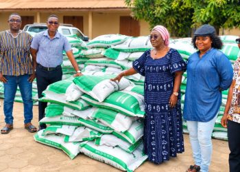Ketu South MP supports farmers with 2,000 bags of fertilizer