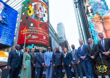 Mahama Rings Closing Bell at  Nasdaq Stock Market ,Assures Ghana is open for business